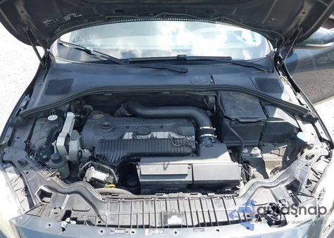 2014 Volvo S60 T5 from USA, damaged, VIN YV1612FS5E2276613